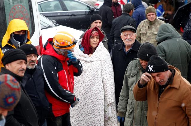 Son Dakika: Depremde hayatını kaybedenlerin sayısı 44 bin 218'e yükseldi