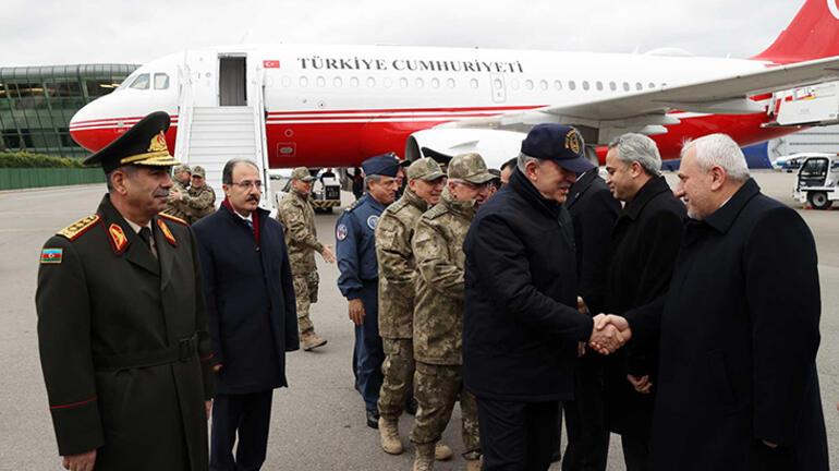 Bakan Akar Azerbaycanda Kardeşlerimizle tek yumruk olmaya devam ediyoruz