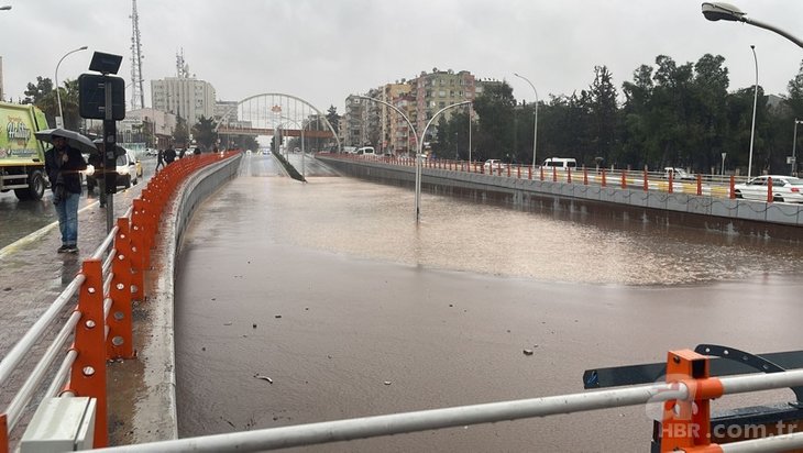 Şanlıurfa’da sel felaketi! Balıklıgöl taştı sokaklar sular altında kaldı! Kayıp ihbarları var...