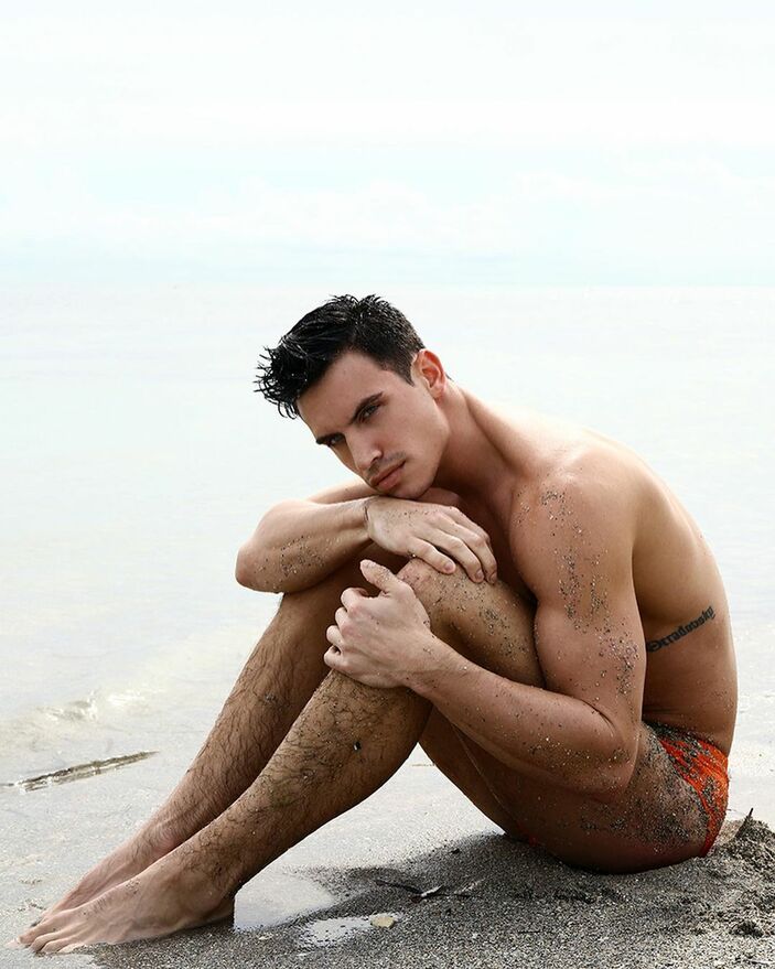 Ünlü model Jeff Thomas, hayatını kaybetti