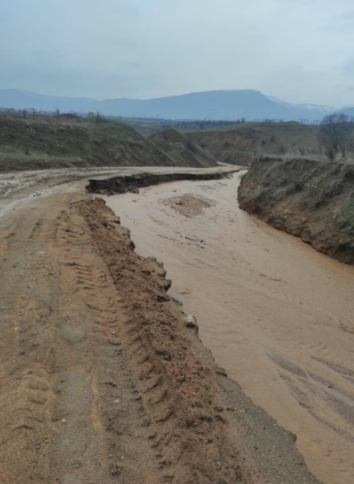 Meteoroloji'nin uyarıları sonucu Elazığ'da da sağanak etkili oldu