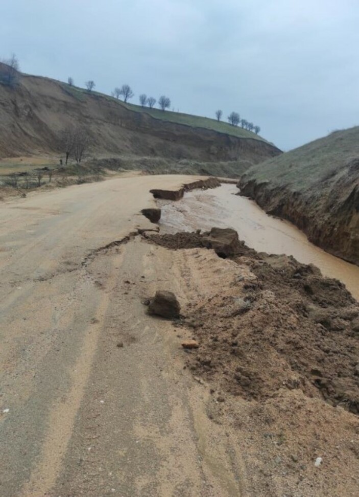 Meteoroloji'nin uyarıları sonucu Elazığ'da da sağanak etkili oldu