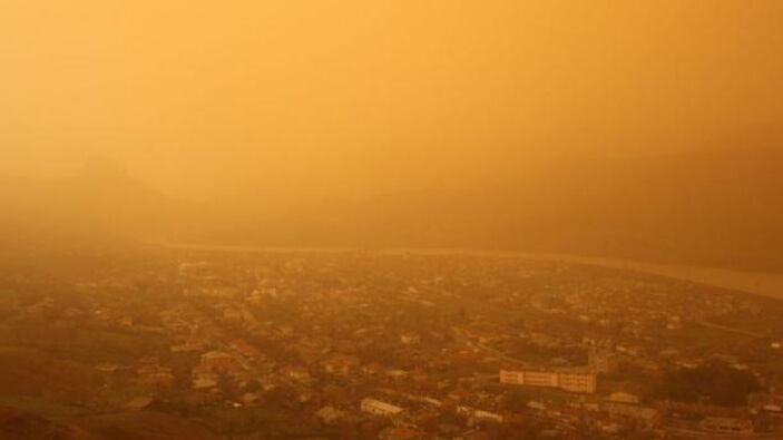 Meteoroloji'den deprem bölgesindeki illere toz taşınımı uyarısı